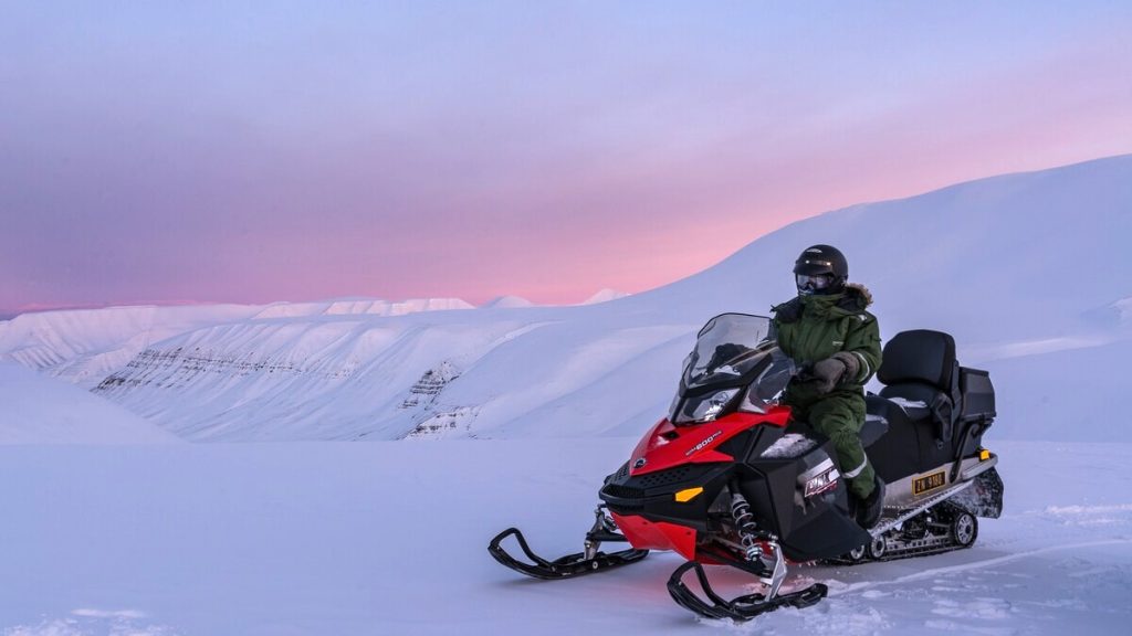scooter arctic snow light