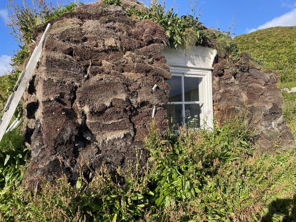 earth hut sami culture